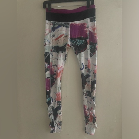 Lululemon Speed Tight III Luxtreme
Pigment Wave Leggings Black/Plum HTF RARE 6 - Picture 5 of 8
